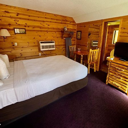 Cabins Of Mackinac & Lodge Mackinaw City Exteriör bild