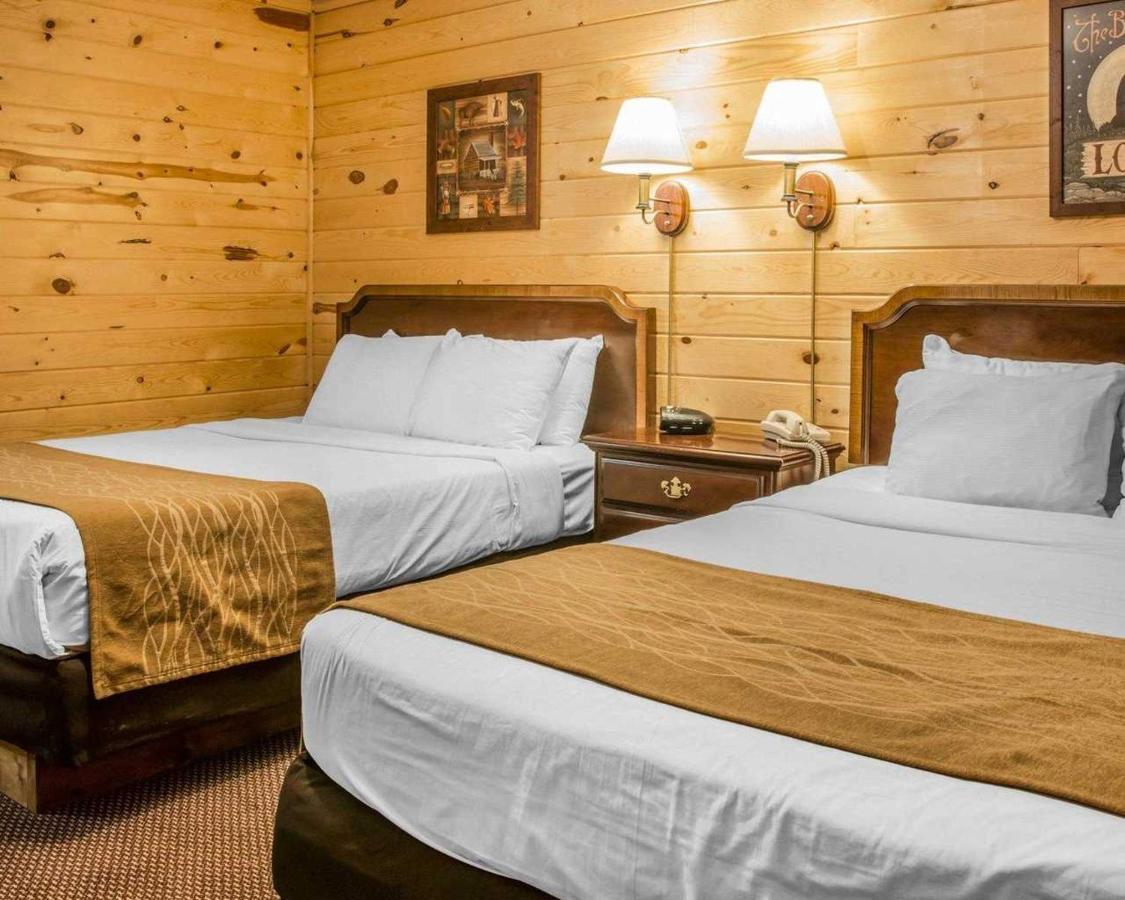 Cabins Of Mackinac & Lodge Mackinaw City Exteriör bild