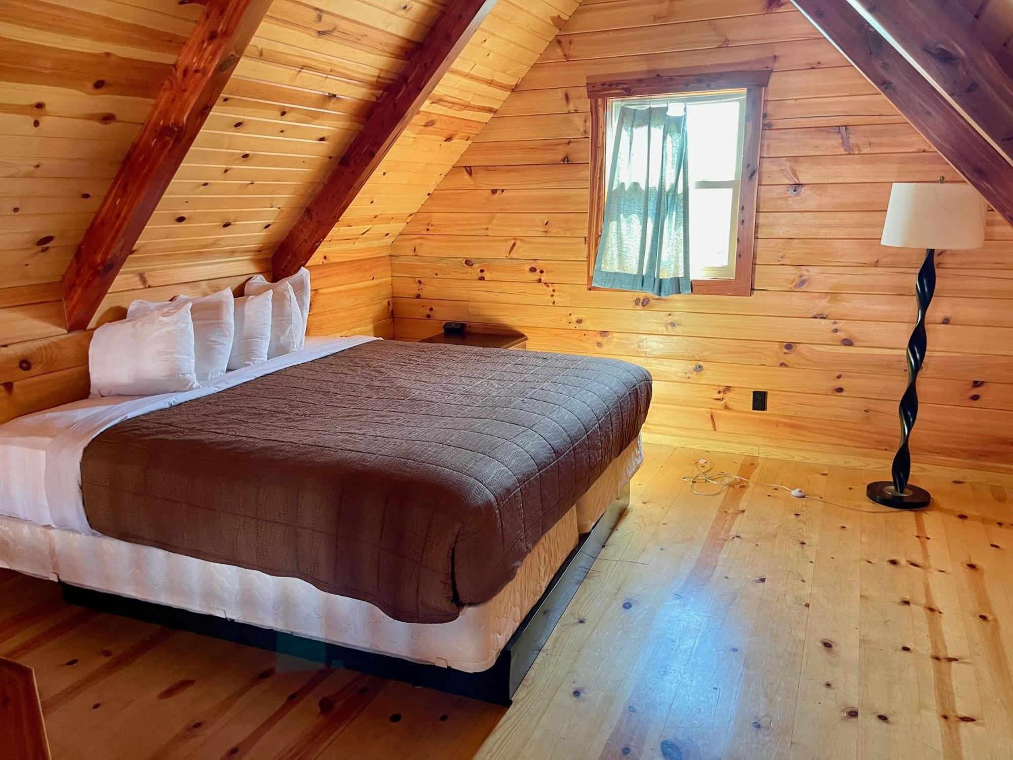 Cabins Of Mackinac & Lodge Mackinaw City Exteriör bild